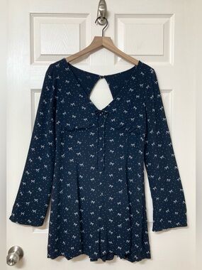 NEW American Eagle Black Bow Print Flare Sleeve V Neck Flowy Mini Romper Medium